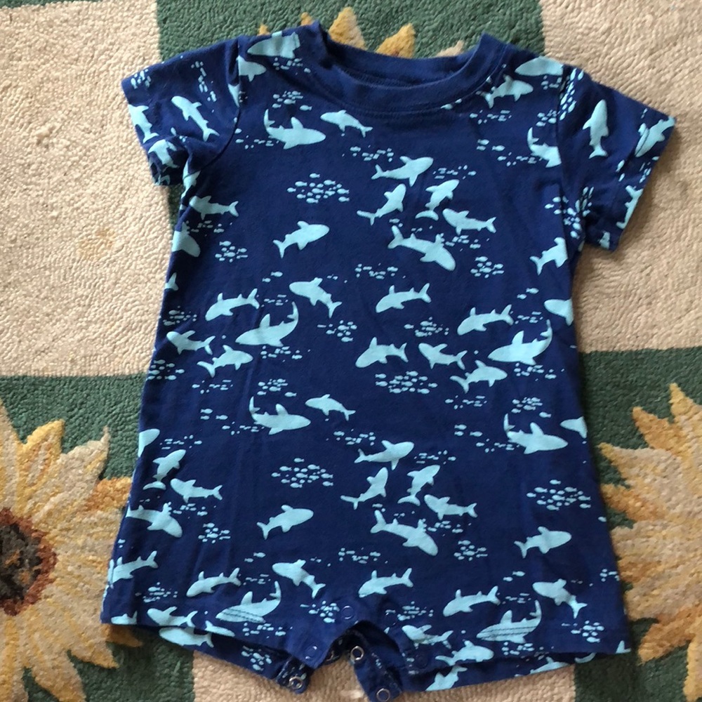 Carter’s short sleeve bodysuit
